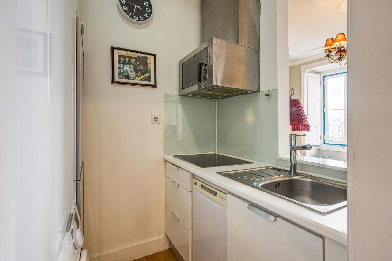 Bright Tailor Made Apartment By The Castle Lisboa Eksteriør billede