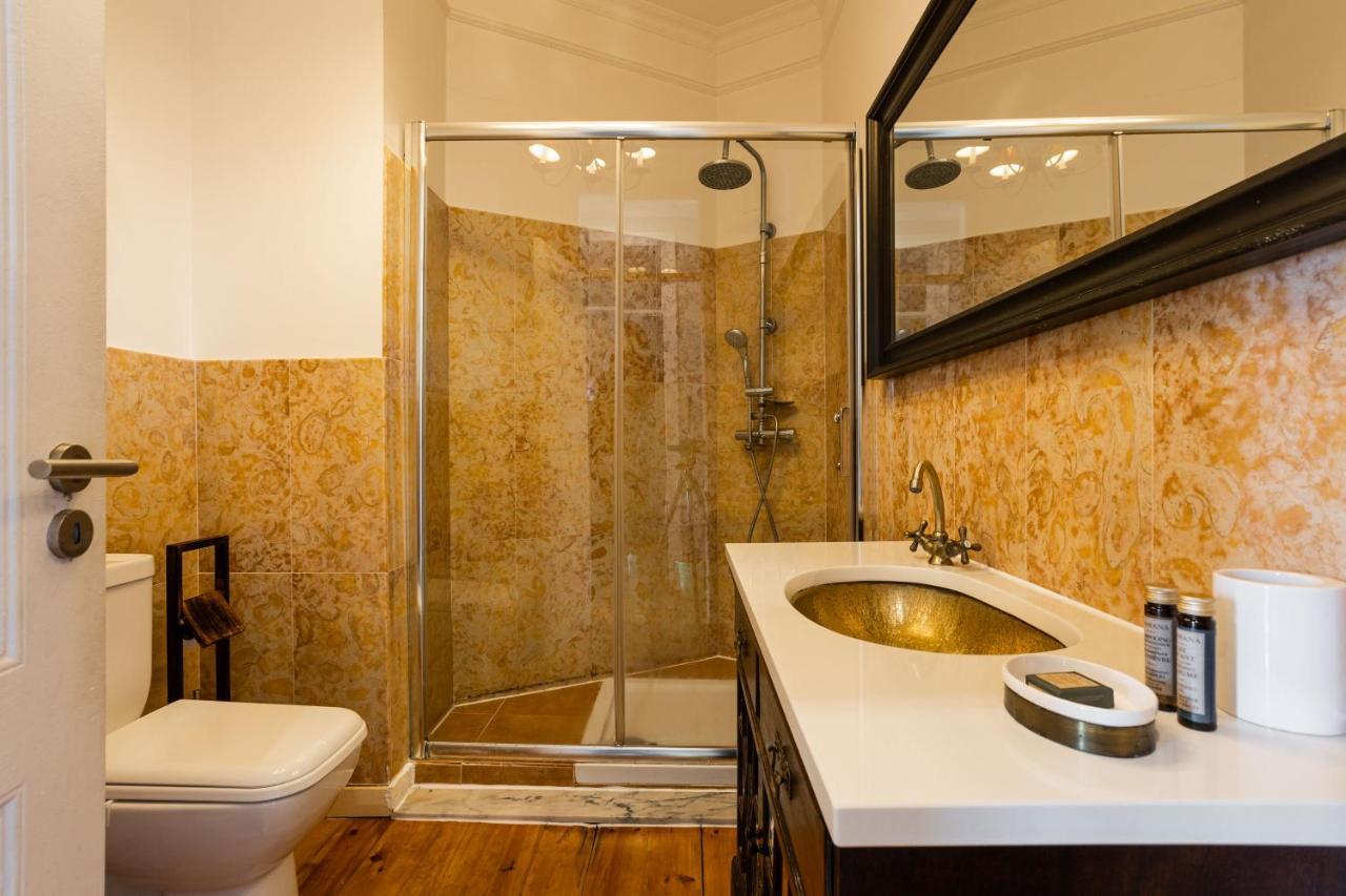 Bright Tailor Made Apartment By The Castle Lisboa Eksteriør billede
